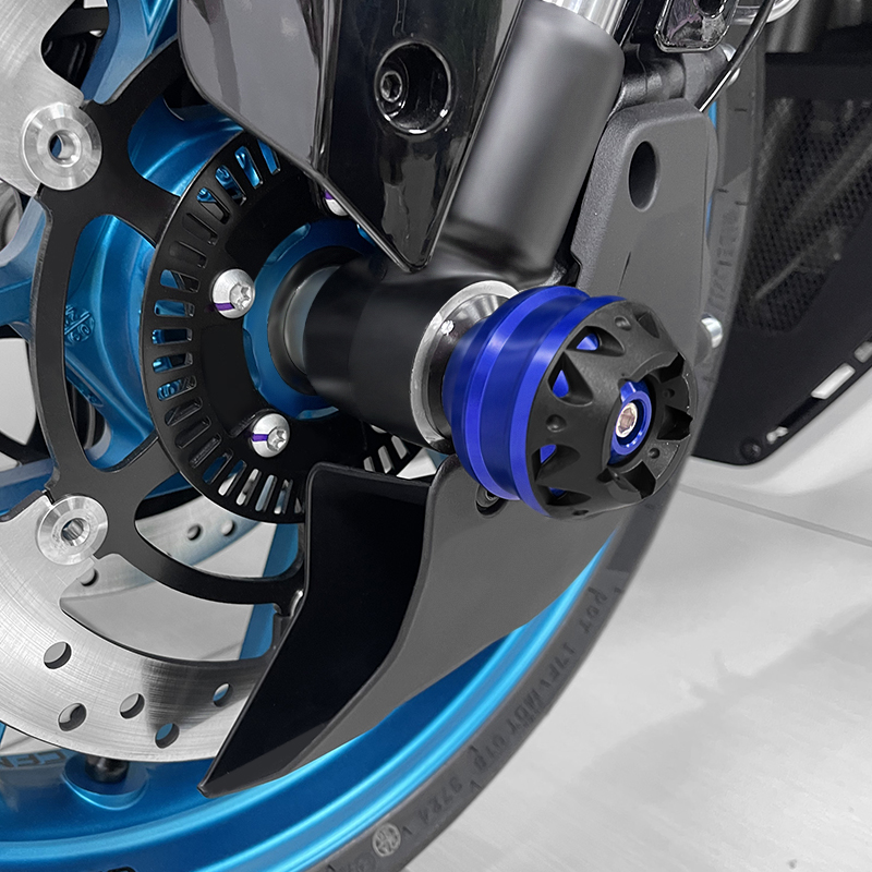 Motorcycle CNC Front Axle Fork - Core Slider recensione e prezzo