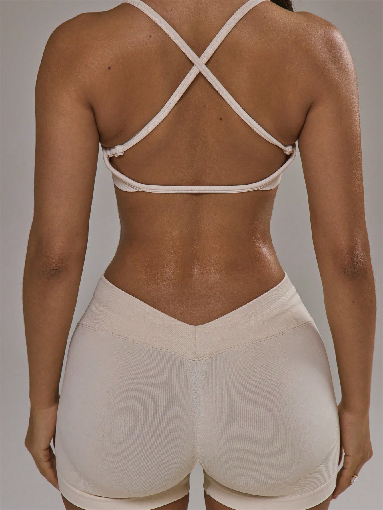 Cross Back Sports Bra & Scrunc - Yoga Daily Fitness recensione e prezzo